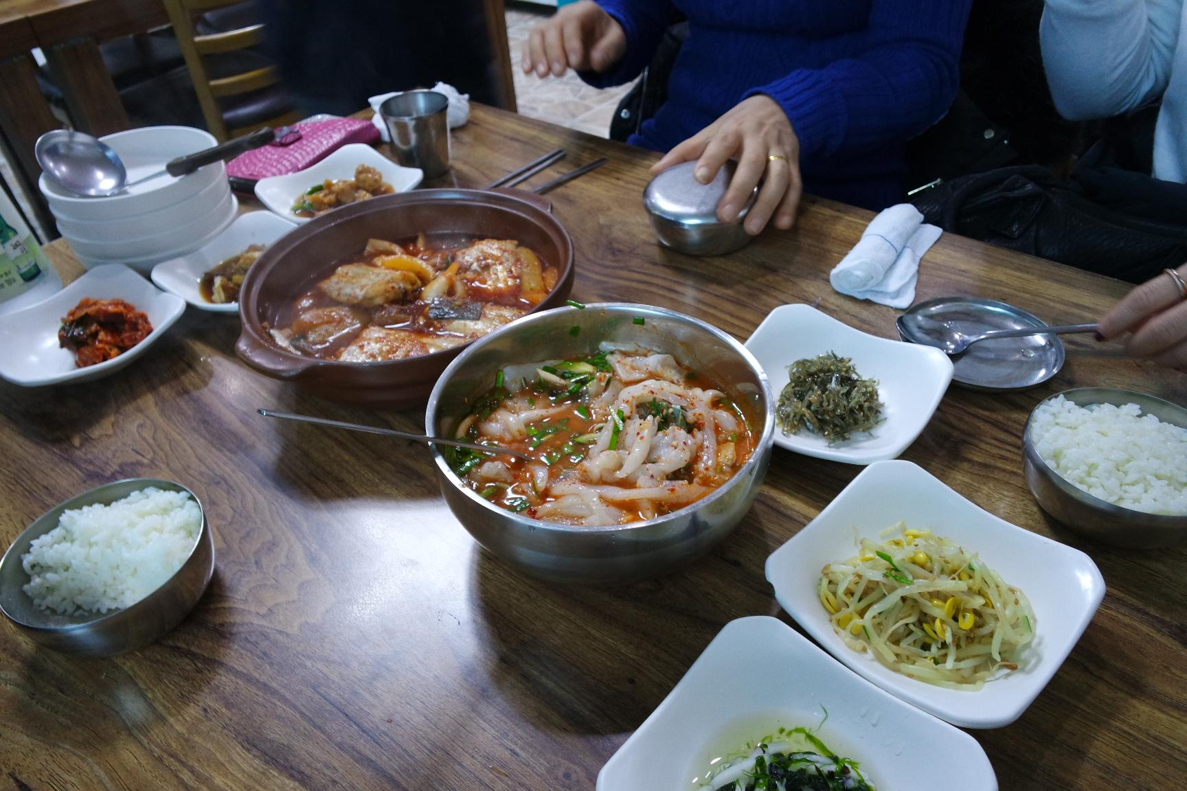 [고객식당] 당일치기 는 최대한 맛있는걸 먹고 짧은동선 으로 다니자  | 세상의 모든 여행, 위시빈