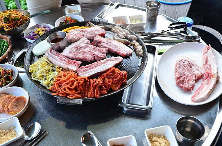중문솥뚜껑 - 제주 맛집 > 현지음식 | 세상의 모든 여행, 위시빈